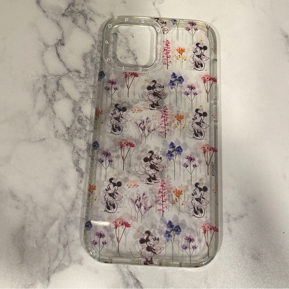 PopSocket iPhone 13 case